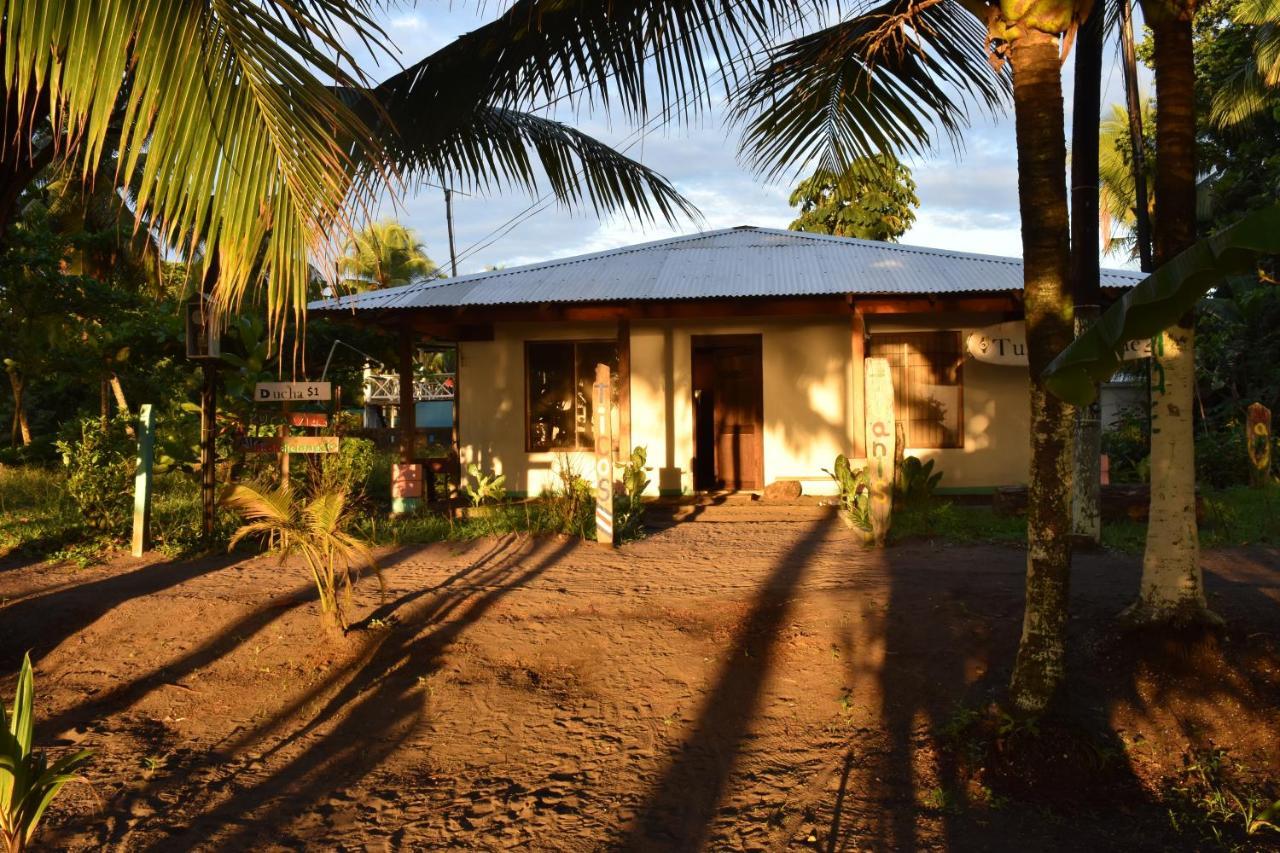 Casa Turtle Bogue Hotel Tortuguero Exterior photo